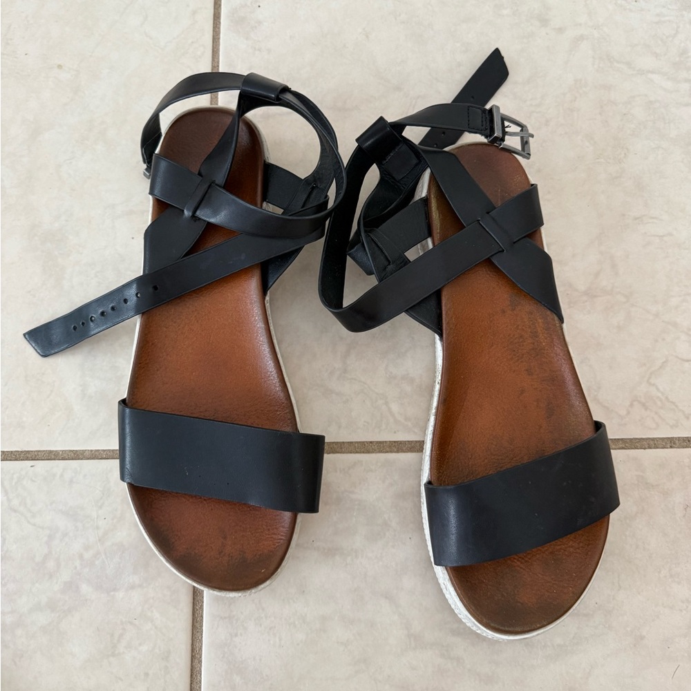 MIA Black Strappy Sandals
